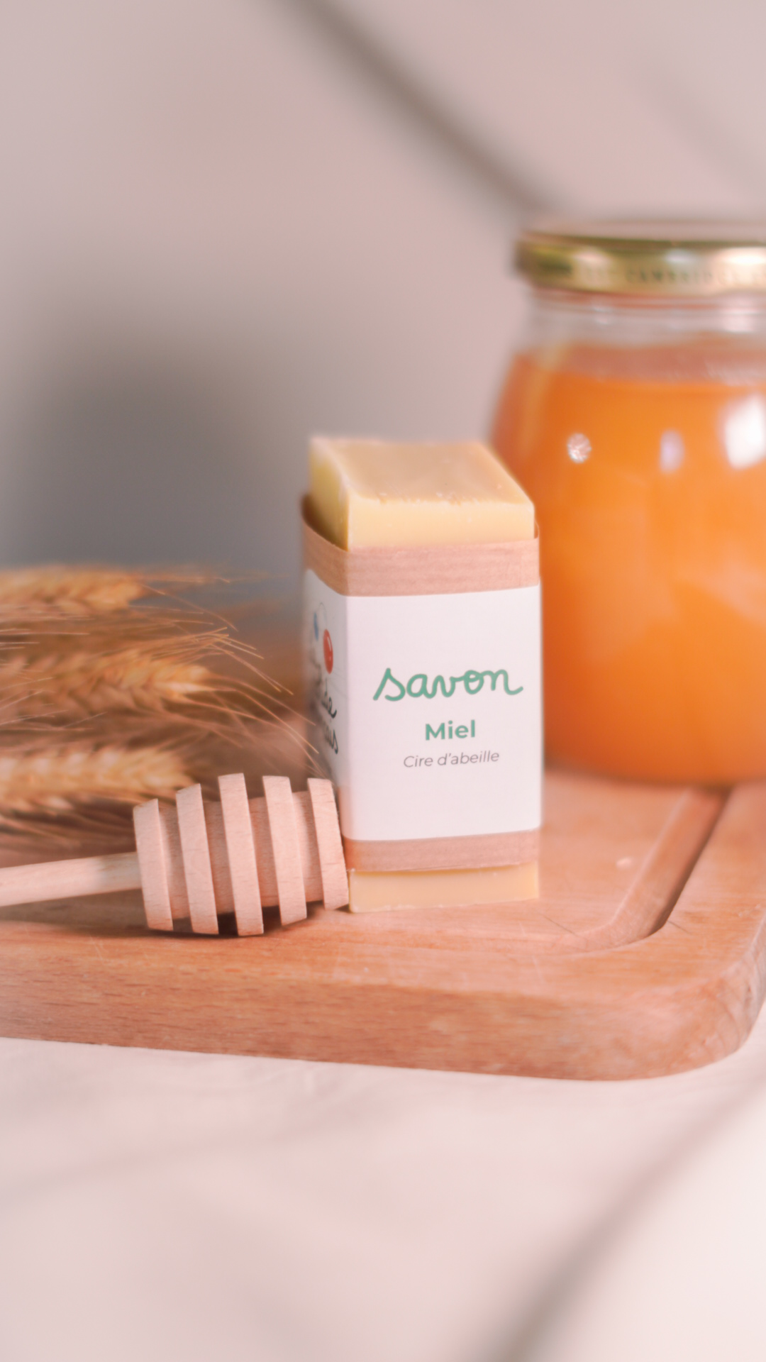 Le Corps Solide Miel